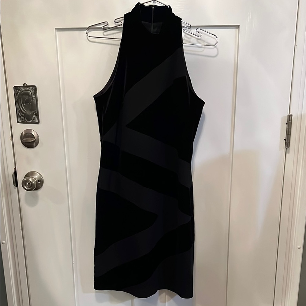 Laundry By Shelli Segal Black Velvet Zig-Zag Halter Dress